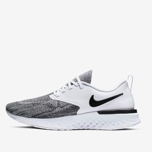 Nike Odyssey React Flyknit 2 Women’s Size 6.5 Gray
